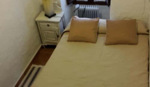 Double Room (Exterior Private Bathroom)