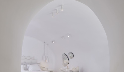 Honeymoon Suite with Caldera View