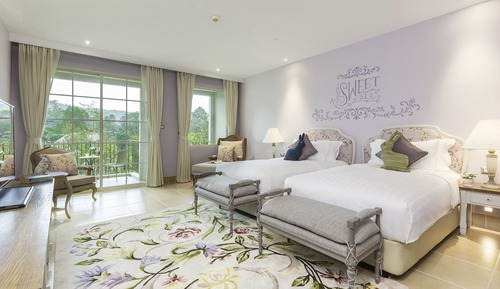 Deluxe Room, Lake View