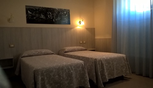 Twin Room, 2 Twin Beds