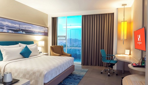 Deluxe Studio, 1 Queen Bed