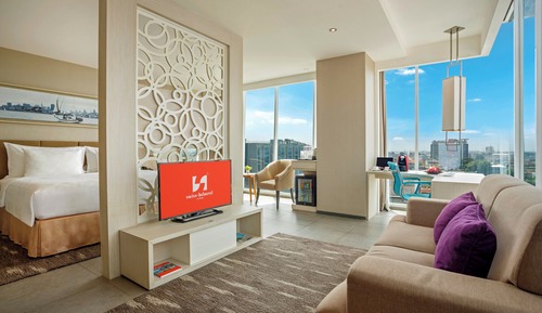 Executive Suite, City View