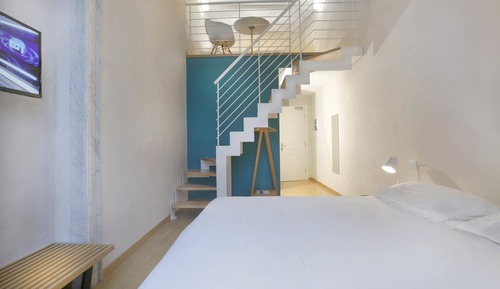 Superior Triple Room, City View