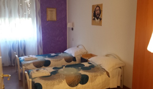 Twin Room, Shared Bathroom