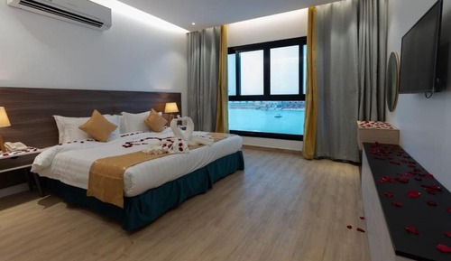 Luxury Suite, 1 Bedroom, Balcony, Sea View