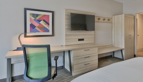 Standard Room, 1 King Bed