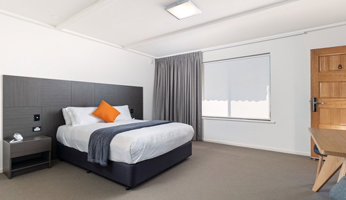 Premier Room, Queen Accessible