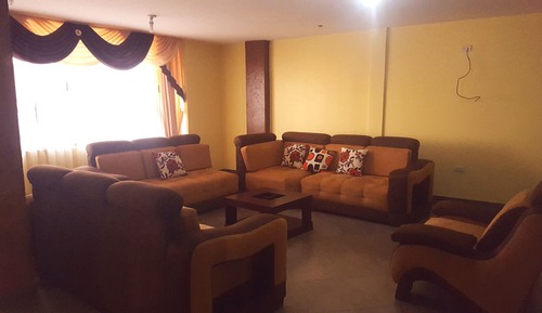 Business Suite, Hot Tub