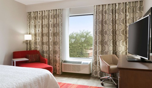 Room, 1 King Bed, Non Smoking