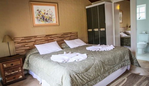 Luxury Chalet (Master)