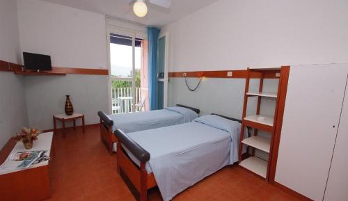 Two-Bedroom Apartment (4 Adults)