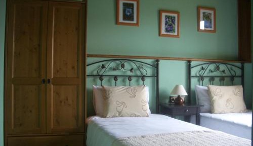 Family Room with Garden View