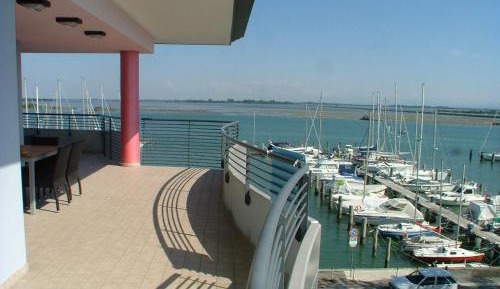 Apartment - Split Level