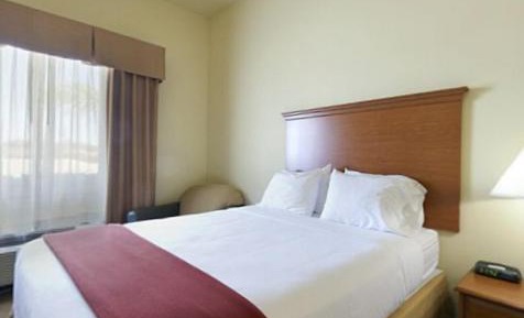 Standard King Room with Lake View