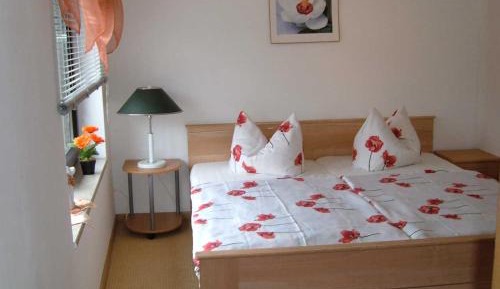 One-Bedroom Apartment with Terrace