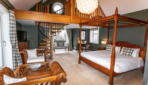 Deluxe King Suite