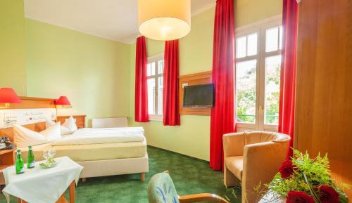 Middle Class Double Room with Balcony