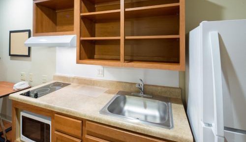 Standard Double Room with Roll-In Shower - Disability Access/Non-Smoking 