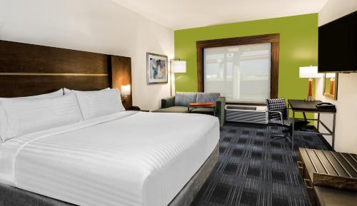 Standard King Room