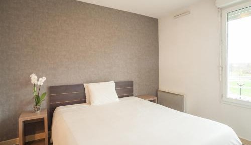 One-Bedroom Family Apartment