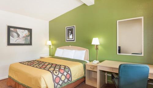 King Room- Non-Smoking