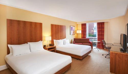 Deluxe Twin Room with Two Double Beds