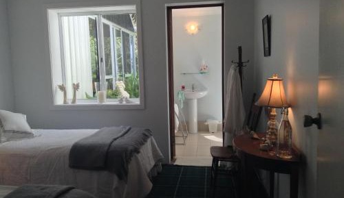 Standard Twin Room with Garden View