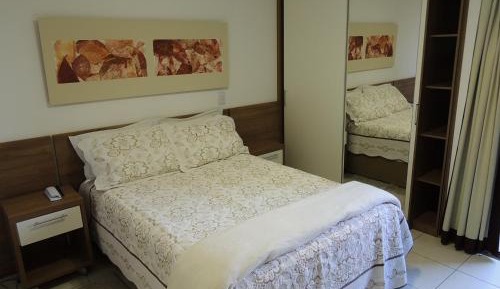 Apartment with Lake View