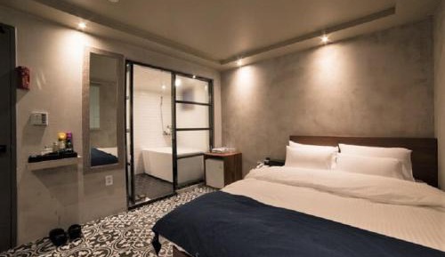 Premier Double Room No parking