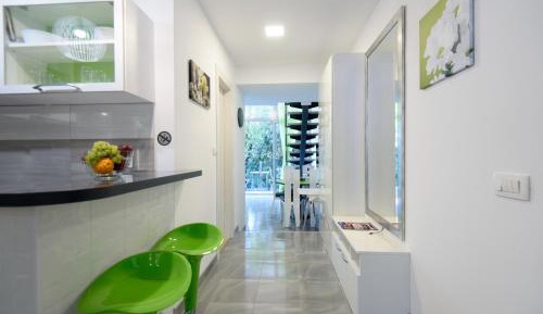 One-Bedroom Duplex Apartment with Balcony and Terrace