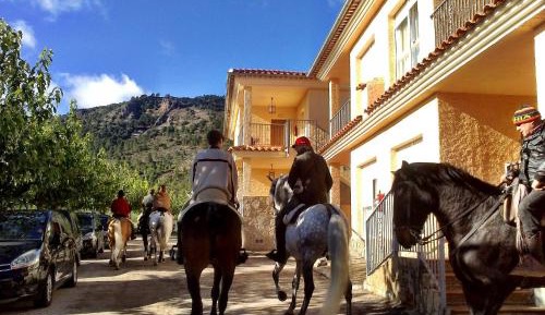 Apartment with Mountain View
