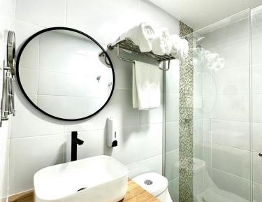 Quadruple Room with Private Bathroom