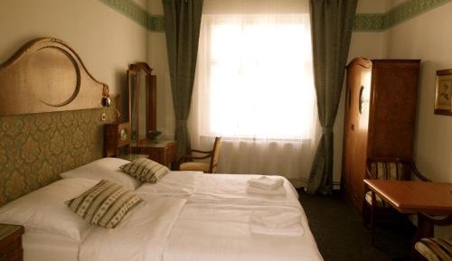 Deluxe Double Room with Extra Bed