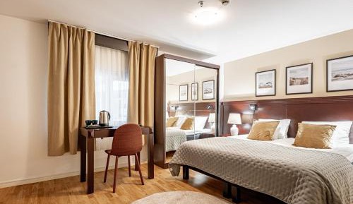 Double Room with Atrium View