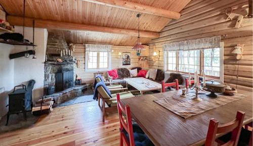 Four-Bedroom Holiday Home