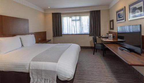 Double Room with Walk-In Shower - Disability Access/Non-Smoking