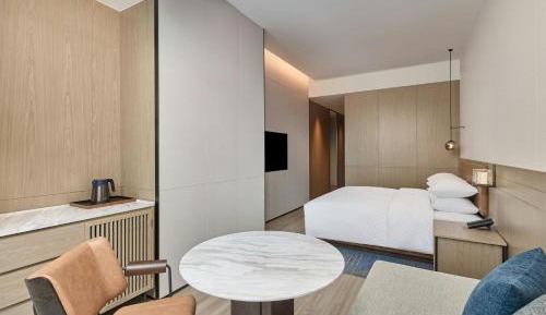 King Room with City View
