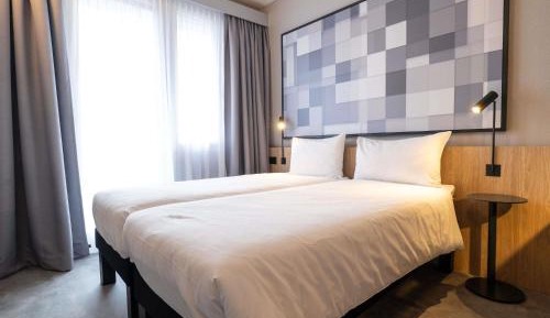 Superior Twin Room with Balcony