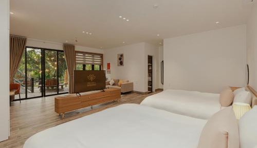 Five-Bedroom Apartment