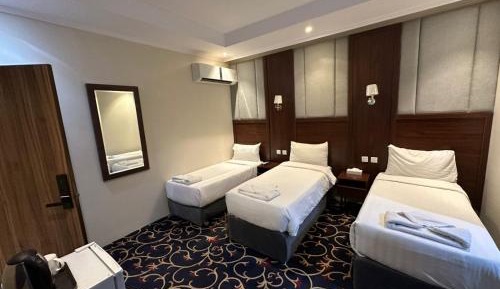 Deluxe Triple Room