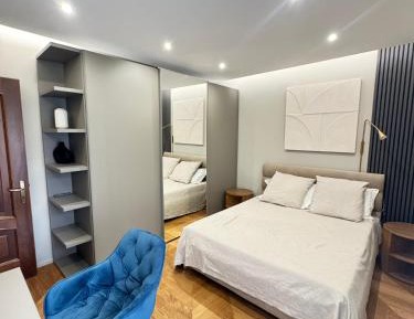 Two-Bedroom Deluxe Apartment with Balcony