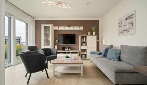 Apartment with Lake View