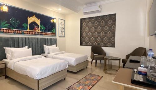 Deluxe Double or Twin Room