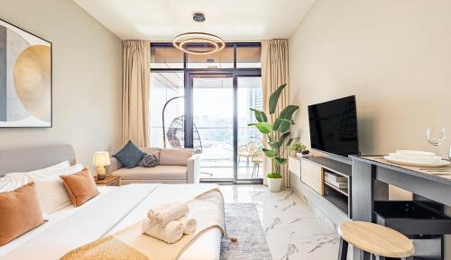 Studio Apartment with Balcony