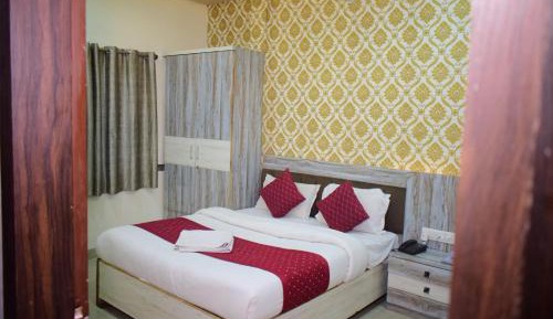 Deluxe Double Room (1 adult + 1 child)