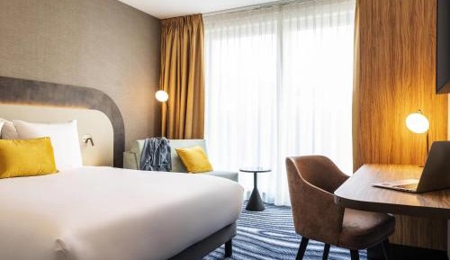 Superior Double Room with Sofa