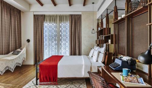 Large Farmstay Suite (Free Shuttle Service to DIFC, Kite Beach, and Dubai Mall)