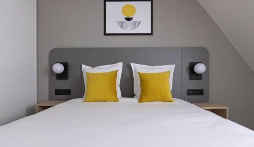 One-Bedroom Apartment (4 Adults)