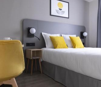 Standard Studio (2 Adults)