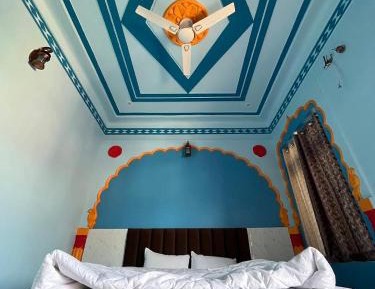 Double Room with Balcony (2 Adults + 1 Child)
